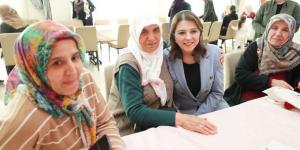 DEPREMZEDE KADINLAR UNUTULMADI