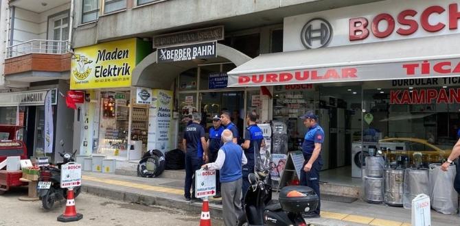 Merzifon Belediyesi’nden Kaldırım İşgallerine Karşı Sert Denetimler