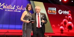 AMASYA BELEDİYESİ “YILIN YAŞANABİLİR KENT ÖDÜLÜ”NÜ ALDI