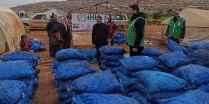 İDLİB’DE 200 TON KÖMÜR DAĞITIMI GERÇEKLEŞTİRİLDİ