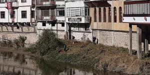 Şehrimizin simgesi Yeşilırmak’ta Temizlik İşleri Müdürlüğü ekiplerimiz