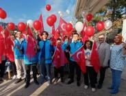 Balonlar Çocuk Hakları  İçin Gökyüzünde